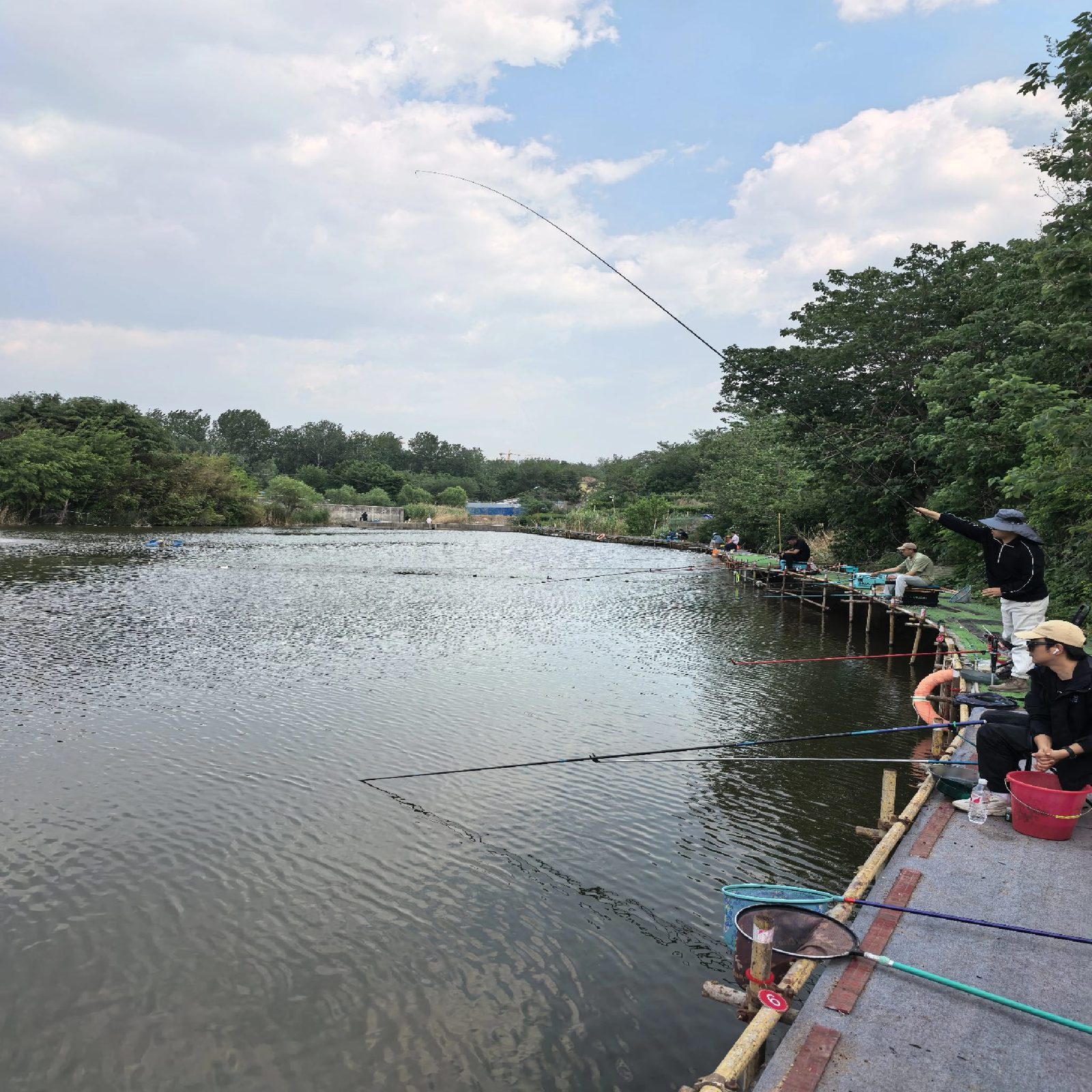 老鸦岭钓鱼场