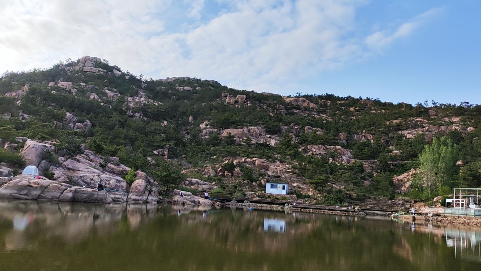 青岛红旗渠生态休闲钓场