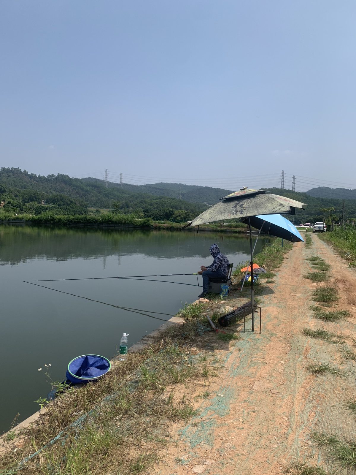 日月湖垂钓庄园